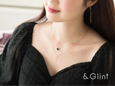 オニキスハートネックレス＆透かし彫りクロスネックレス