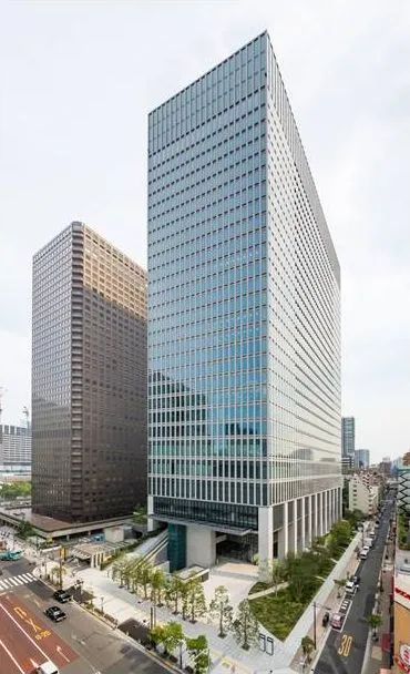 最新設備の高層ビル