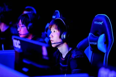 札幌でAI・ホワイトハッカー・e-sports・テクノロジーを仕事に！