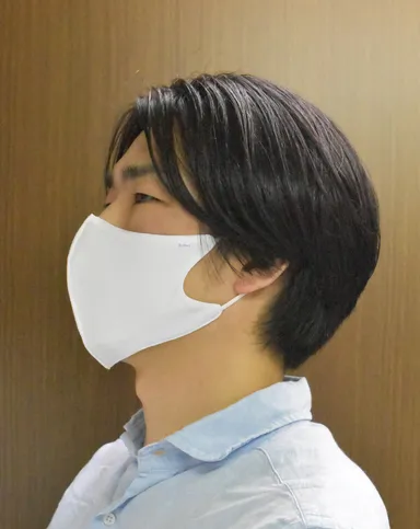 サステナブルマスク_着用イメージ1