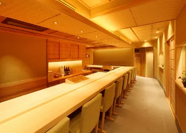 施工事例 ―神楽坂 鮨 りん―