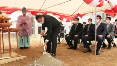 久商株式会社 代表取締役社長：藤本 孝氏