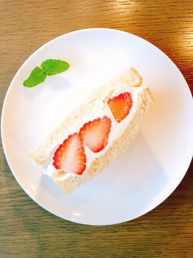 フルーツサンド いちご