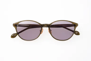 エイジレスメイク メガネ モアジェ サングラス エッセンス