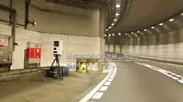 首都高速移動式オービス飯倉トンネル内