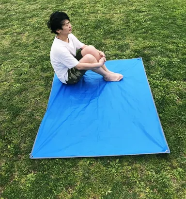 大人がゆっくり座れるサイズ