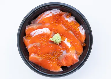 熱海サーモンといくら丼