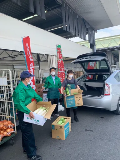 卸売市場内で受け渡しとなる