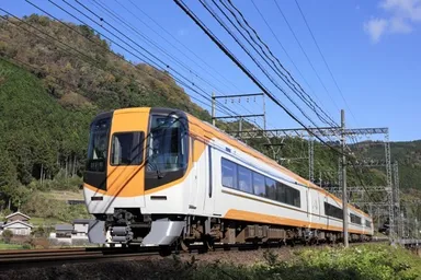 近鉄特急（イメージ）