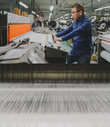 機織の様子(組写真)