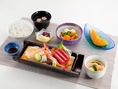 「ケアプラスホテル」夕食(一例)