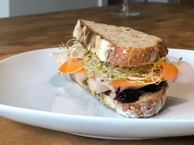 ブルーベリー＆ターキーサンド