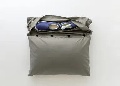 マクランに枕と避難グッズを収納したイメージ2