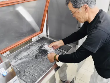 液体急速凍結機リキッドフリーザー 凍眠にて冷凍