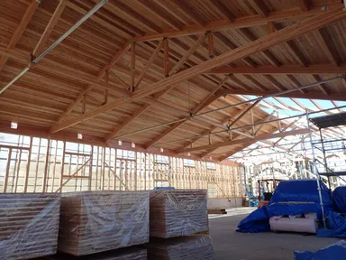 大スパン(柱間隔)の木造01