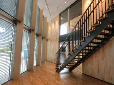 エントランス01