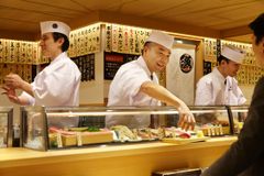 寿司で日本を元気に！今こそ！気軽に！届ける！江戸のファストフード6月19日(金)限定で「全品1貫75円」にて提供！