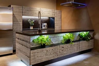 海外ブランド中心の洗練されたキッチンを体感