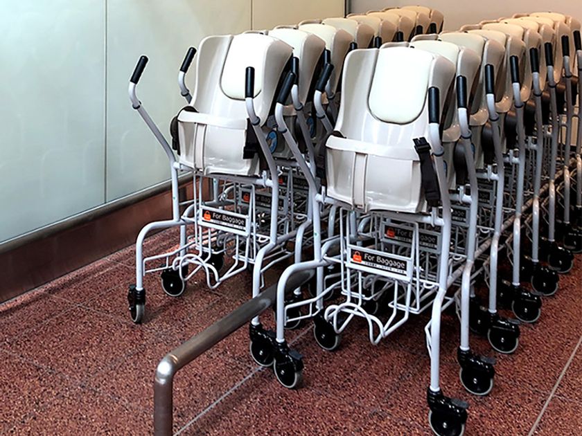 お散歩カート 五十畑工業 ミニバス[ノー パンク仕様] 　避難車 スワン 4〜6人乗り 幼稚園 施設向け 保育園 SoDo