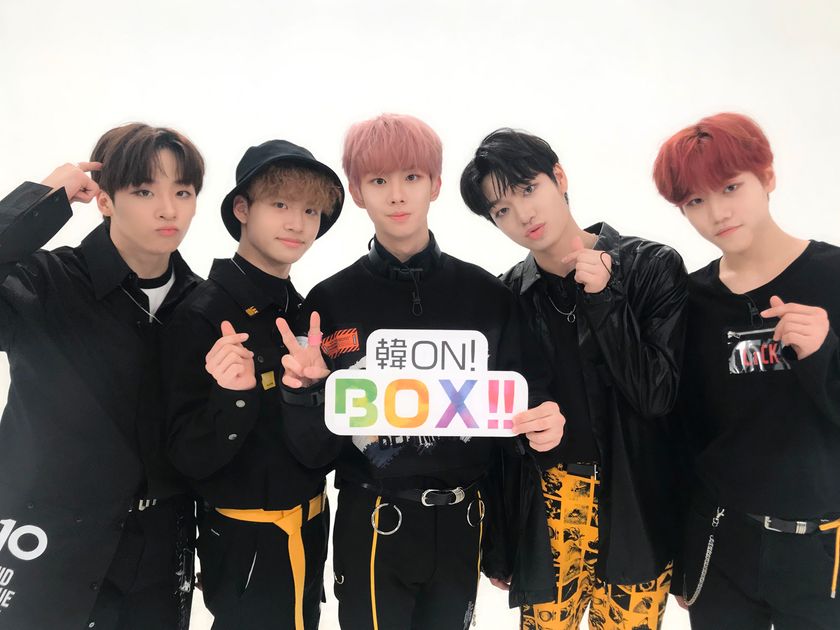 【MUSIC ON! TV（エムオン!）】
期待の新人アイドルグループ
MCNDが新MCに就任！
韓国音楽情報番組『韓ON! BOX!!』が
7月よりリスタート決定！