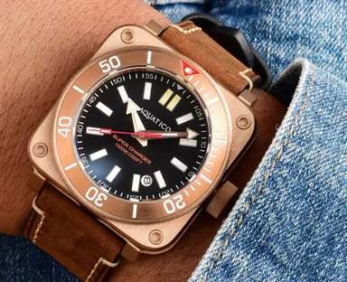 斬新なファンション性1000m防水性！