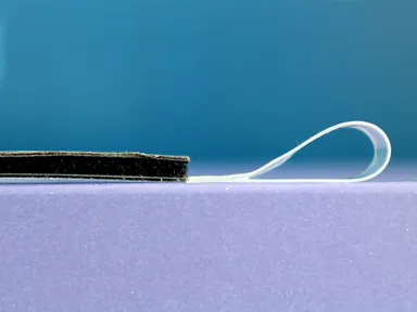 面ファスナーとの厚み比較