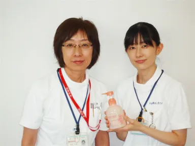 ホスピス病棟(3A病棟)の坂本師長様(左)と藤田副主任様(右)