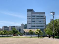 湊川公園、兵庫区役所