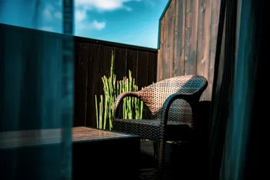 風が頬を撫でるバルコニー(5階)