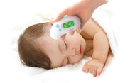 子供から大人まで皆で使える衛生的な体温計が新登場！非接触で測れる【さっと使える2way体温計】を7月上旬に発売