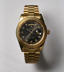 金融漫画ファンなら知る人ぞ知る、禁断の“大人の腕時計”が登場！ファン