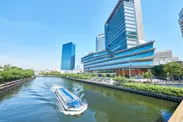 乗船するのは水都大阪の定番観光船アクアライナーです。