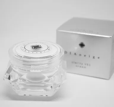 クラリティVS1クリーム