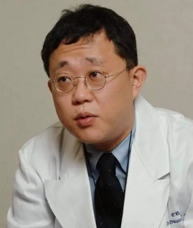 元佐賀大医学部 危機管理医学講座教授 医学博士　奥村 徹氏