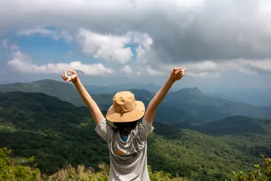 キロロリゾートでのアクティビティ：ハイキング