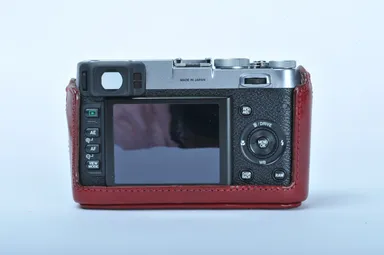 FinePix X100専用ボディケース 3