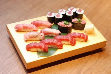 大間のまぐろづくしセット