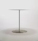世界最薄レベルのアルミ製テーブル(真横)