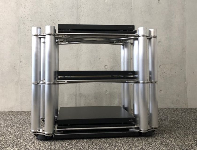 オーディオ用振動対策グッズのウェルフロートシリーズに 三角形