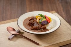 野口太郎_コク極まる飛騨牛カレー