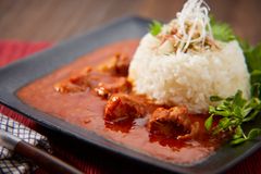 市松_比内地鶏のシビ辛カレー