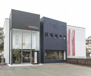 スタップショールーム