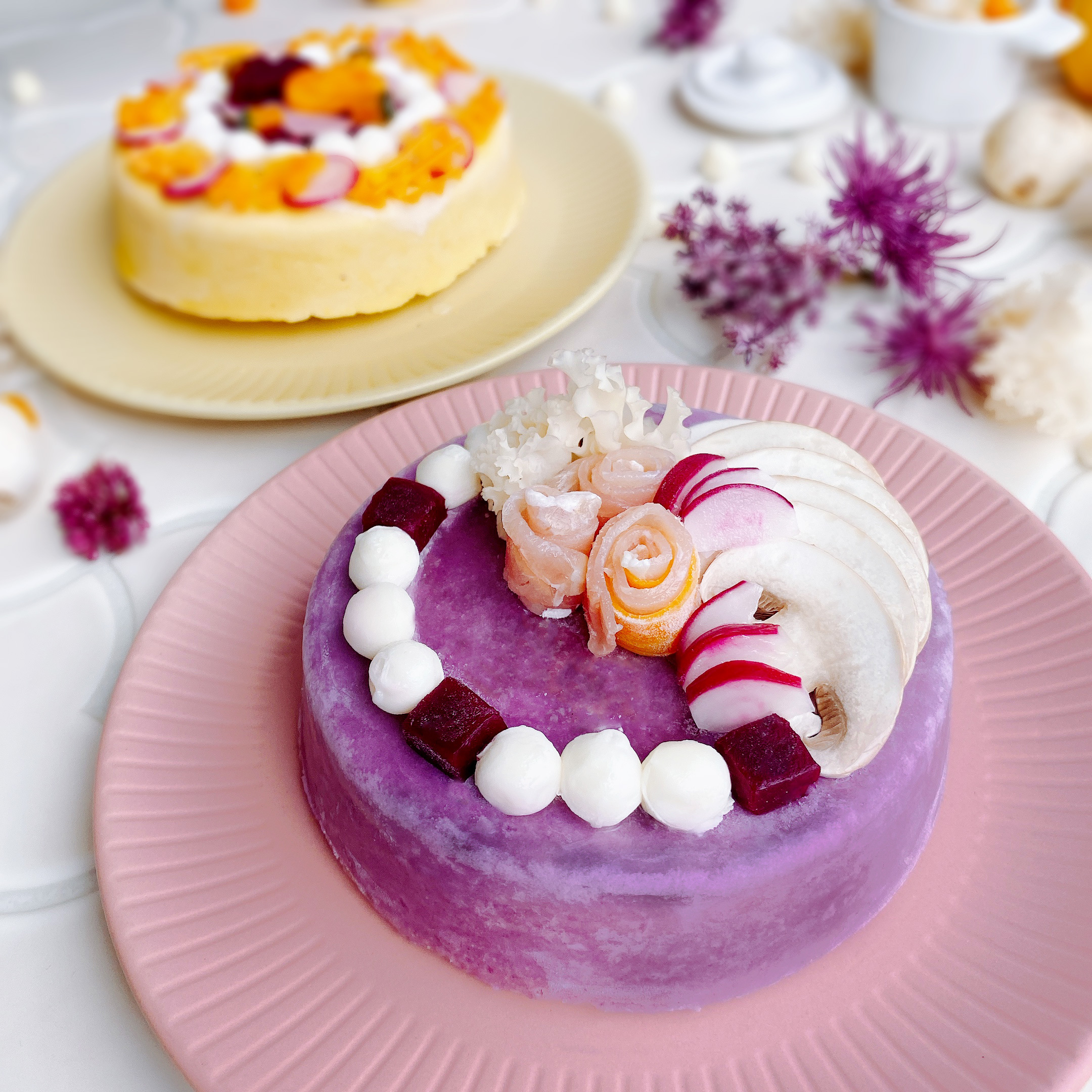 見た目はケーキ 中身は冷凍パスタ ハロウィンにピッタリな紫色とオレンジ色のまるでケーキ なインスタ映えパスタ Decopa 秋の限定商品 新発売 株式会社プレックスのプレスリリース