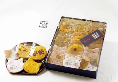 福々ねこ煎餅「にゃんべい」箱詰め