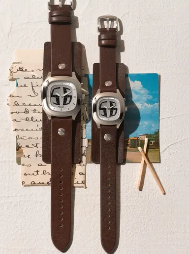 左：FS5740　40mm,右：ES4935　32mm