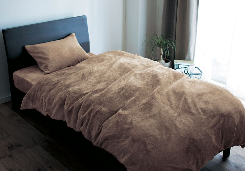 ベルメゾン
触れた瞬間から快適なぬくもりを保ち続ける
ぬくもりが続く吸湿発熱マイクロファイバー
掛け布団カバー
9月25日発売開始