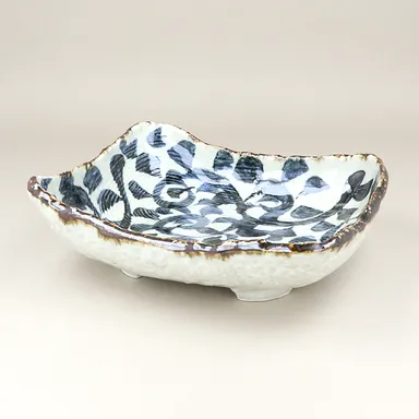 翔武窯　盛鉢長角型 20.5cm 手描きタコ唐草　1,680円(税込)