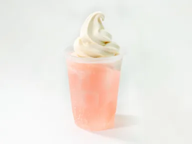 ピンクリボン　ももフロート　450円(税抜)