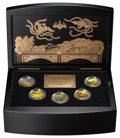 奉祝金貨セットケース正面