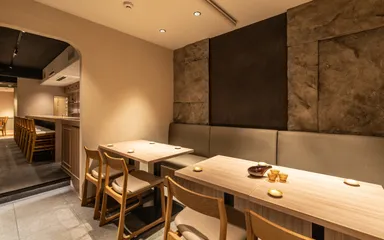 テーブル席(最大8名まで)